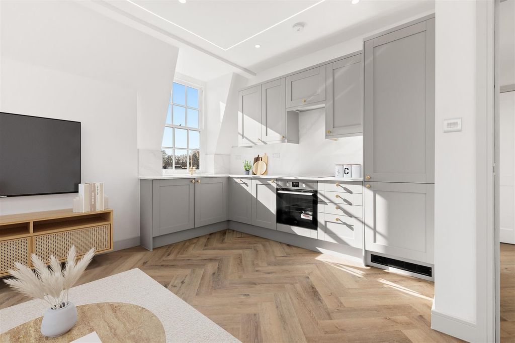 Property photo 2 of 5 Living/Dining/Kitchen