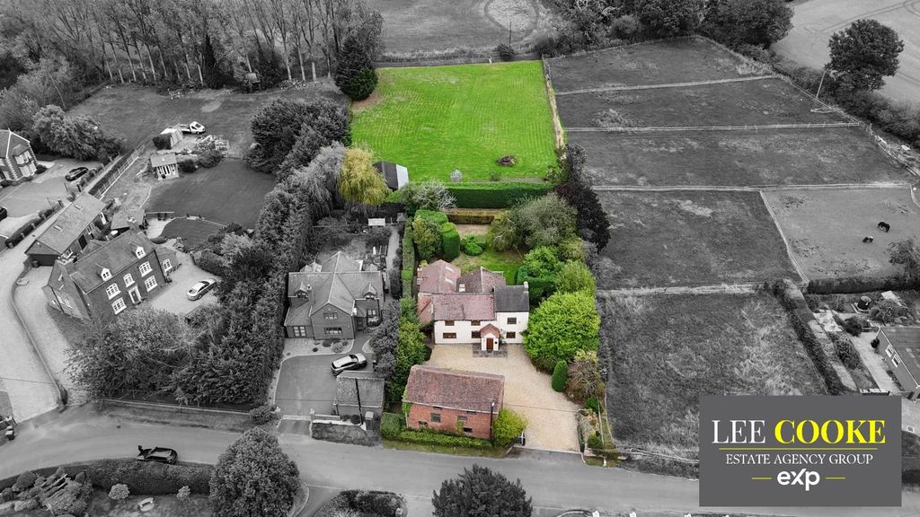 Property photo 1 of 61