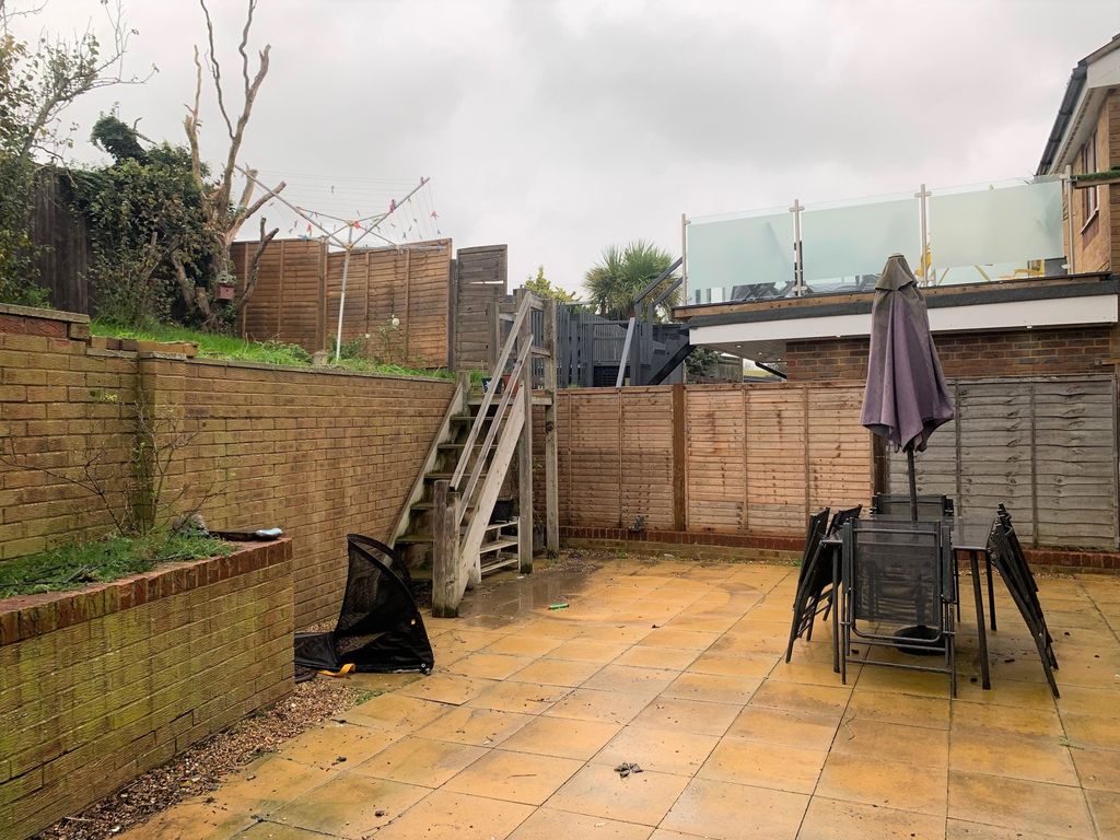 Property photo 2 of 14 Garden
