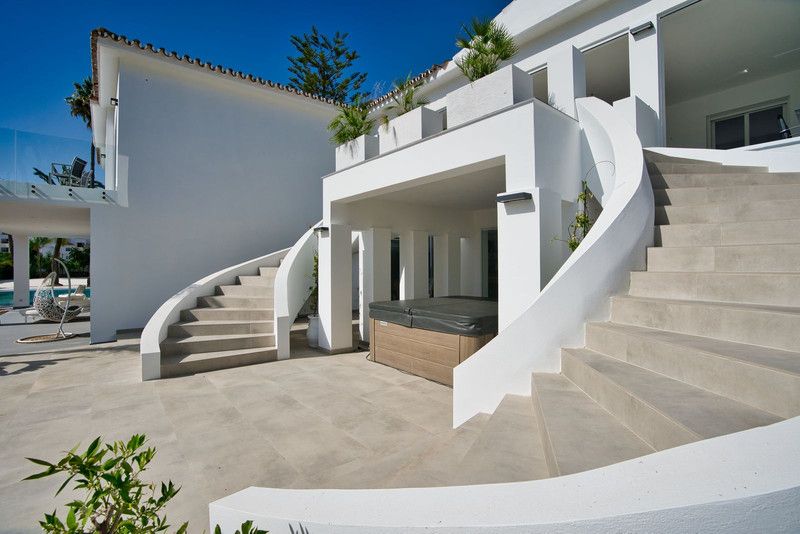 Property photo 1 of 55