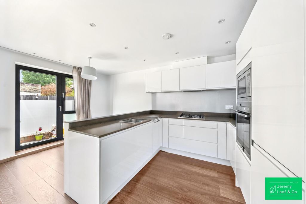 Property photo 3 of 13 Kitchen