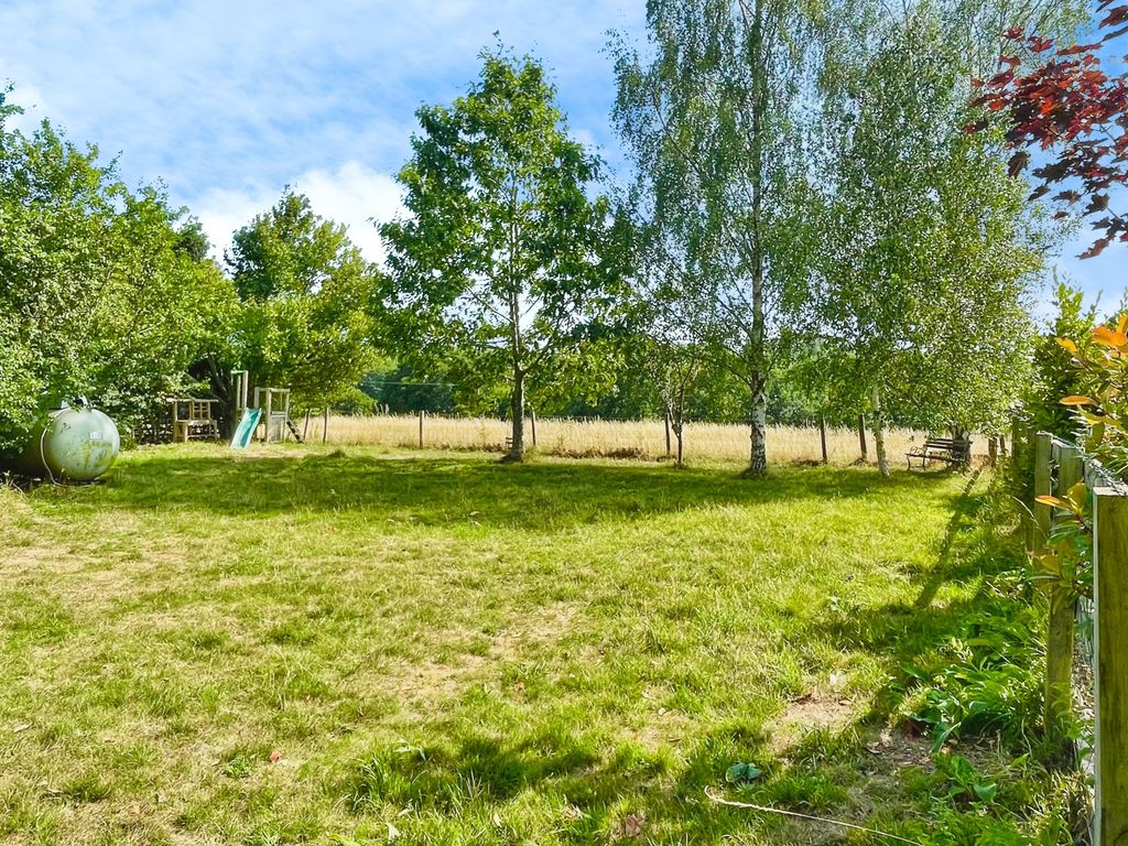 Property photo 3 of 26 Garden