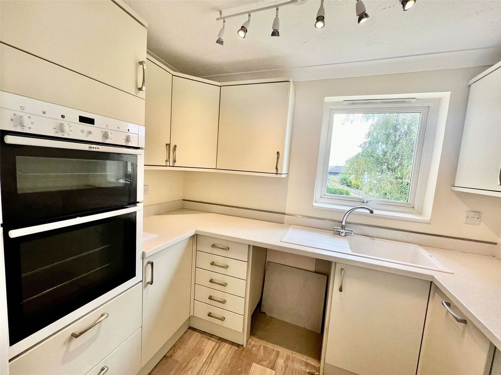 Property photo 3 of 11 Picture No. 47