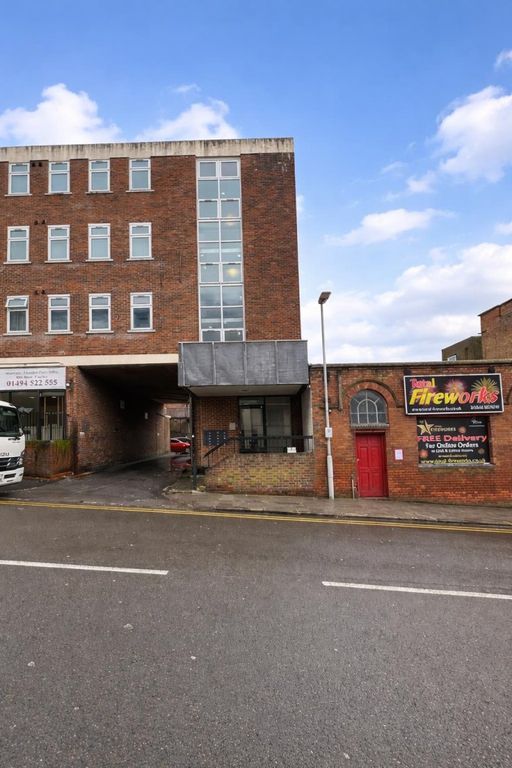 Property photo 1 of 8