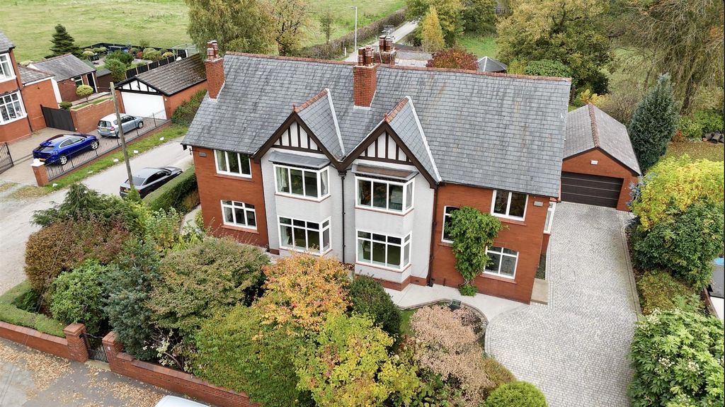 Property photo 1 of 58