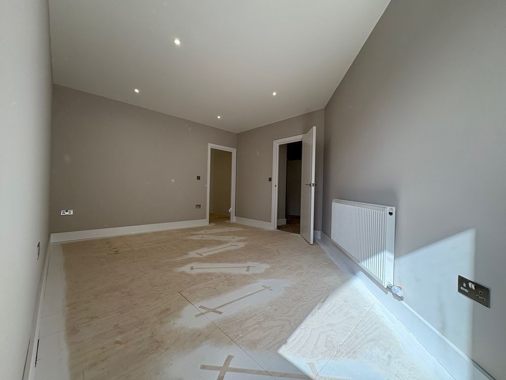 Property photo 3 of 5 Photo 3