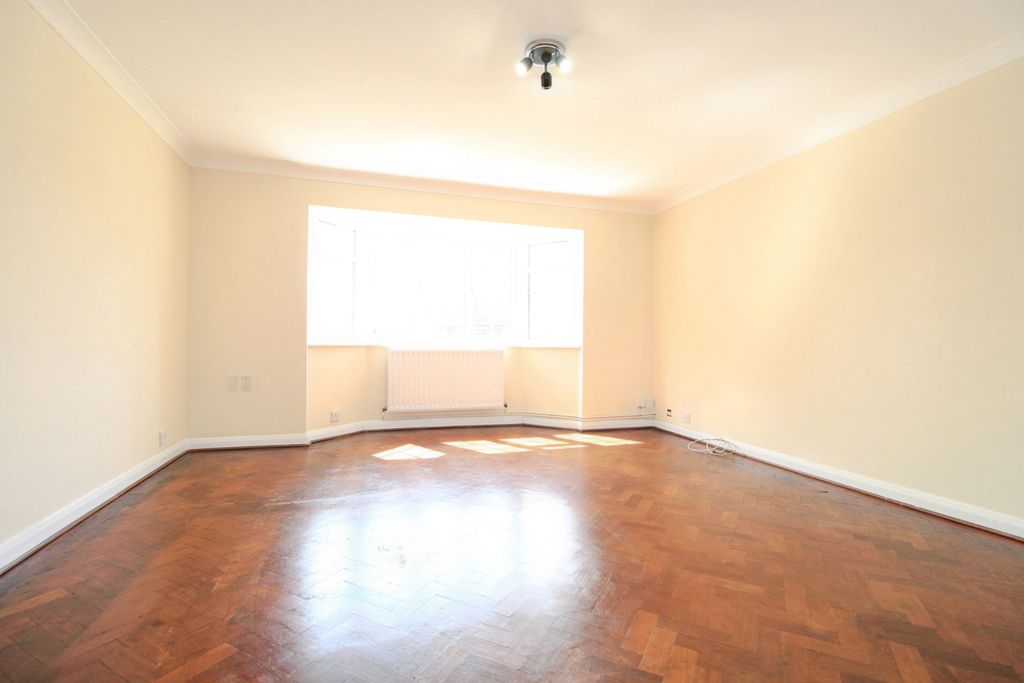 Property photo 2 of 15 Gallery