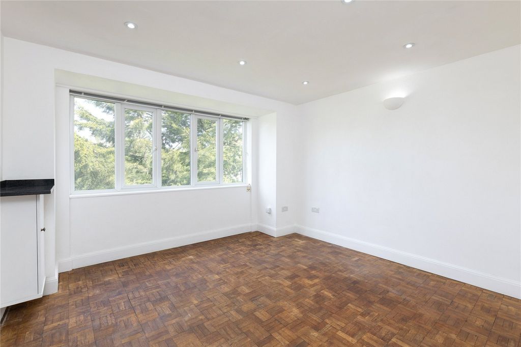 Property photo 3 of 10 Reception Room