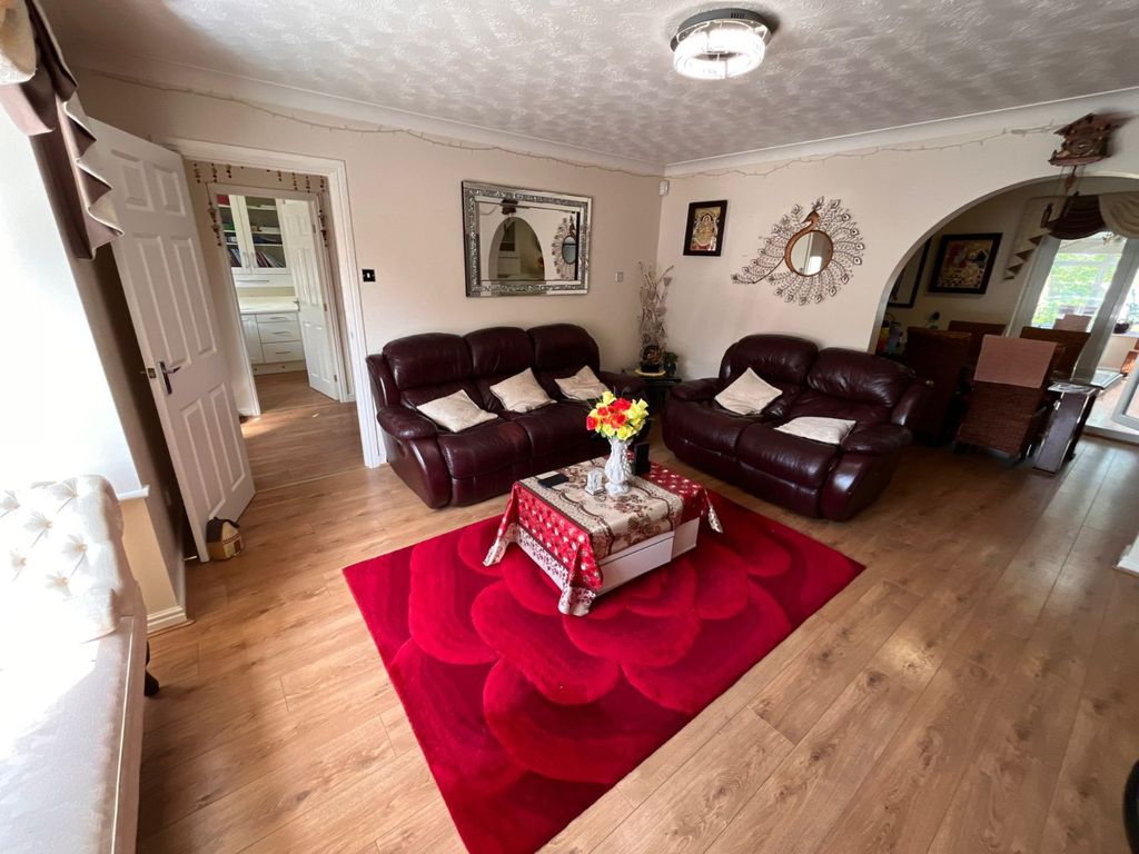 Property photo 3 of 24 Picture No. 25