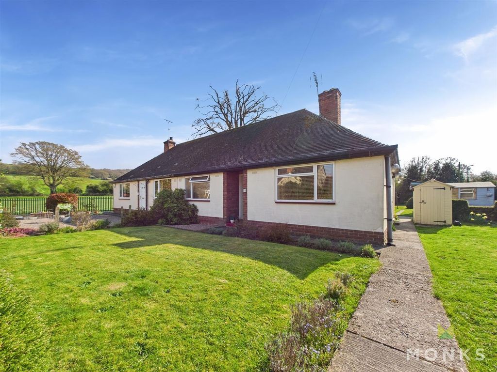 Property photo 1 of 19 Cam01348G0-Pr0636-Still013.Jpg