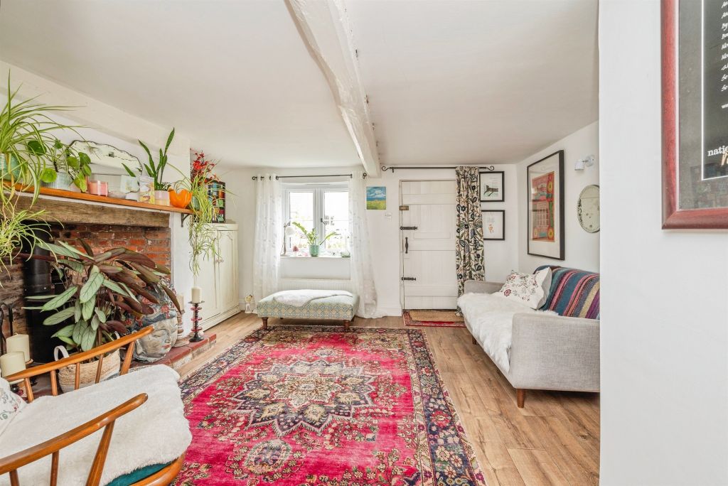 Property photo 3 of 17