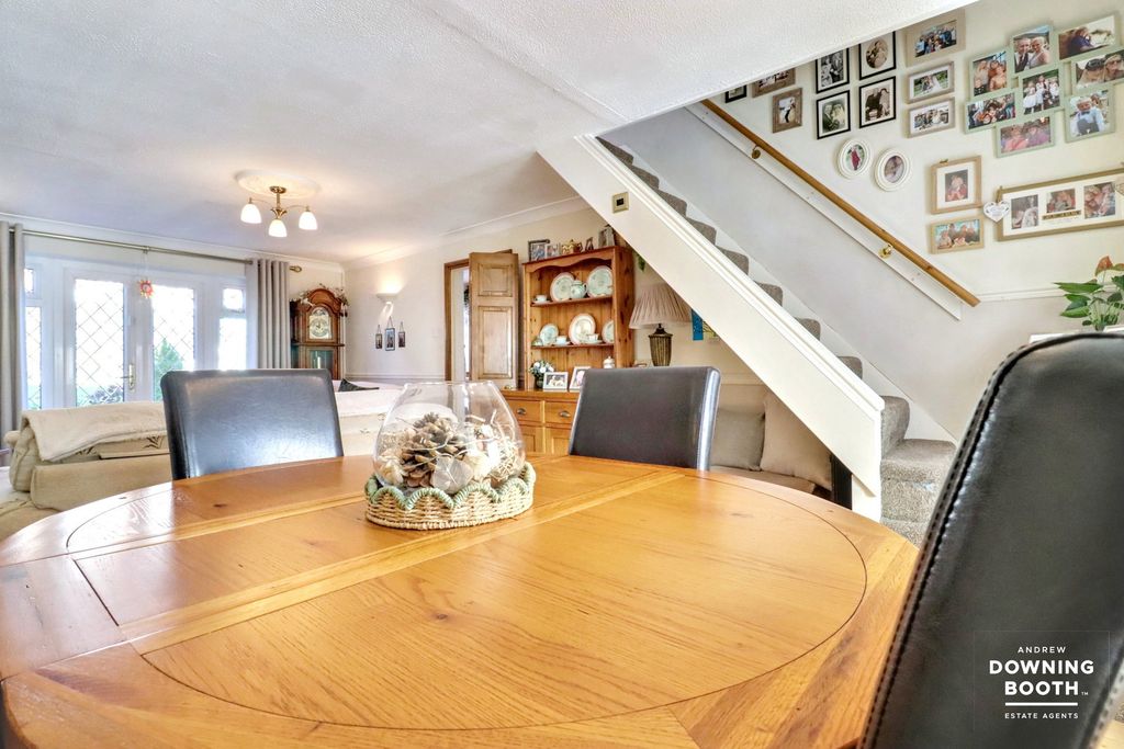 Property photo 2 of 26