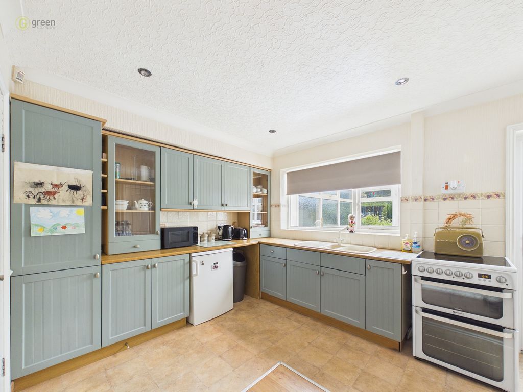 Property photo 3 of 44 Cam05591G0Pr0179Still023