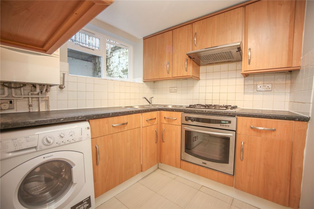 Property photo 3 of 9 Picture No. 26