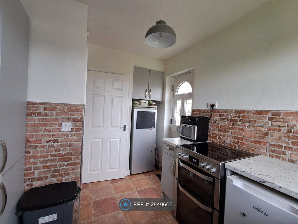 Property photo 2 of 15 Remodelled Kitchen 2