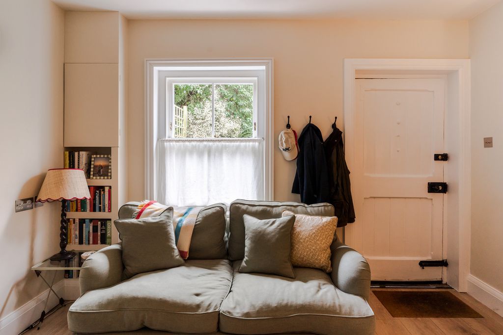 Property photo 2 of 24 329162 - 3 Medfield Street-28.Jpeg