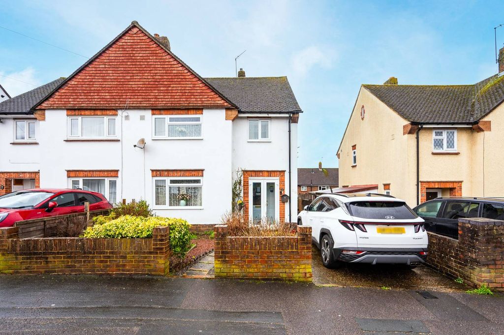 Property photo 2 of 13