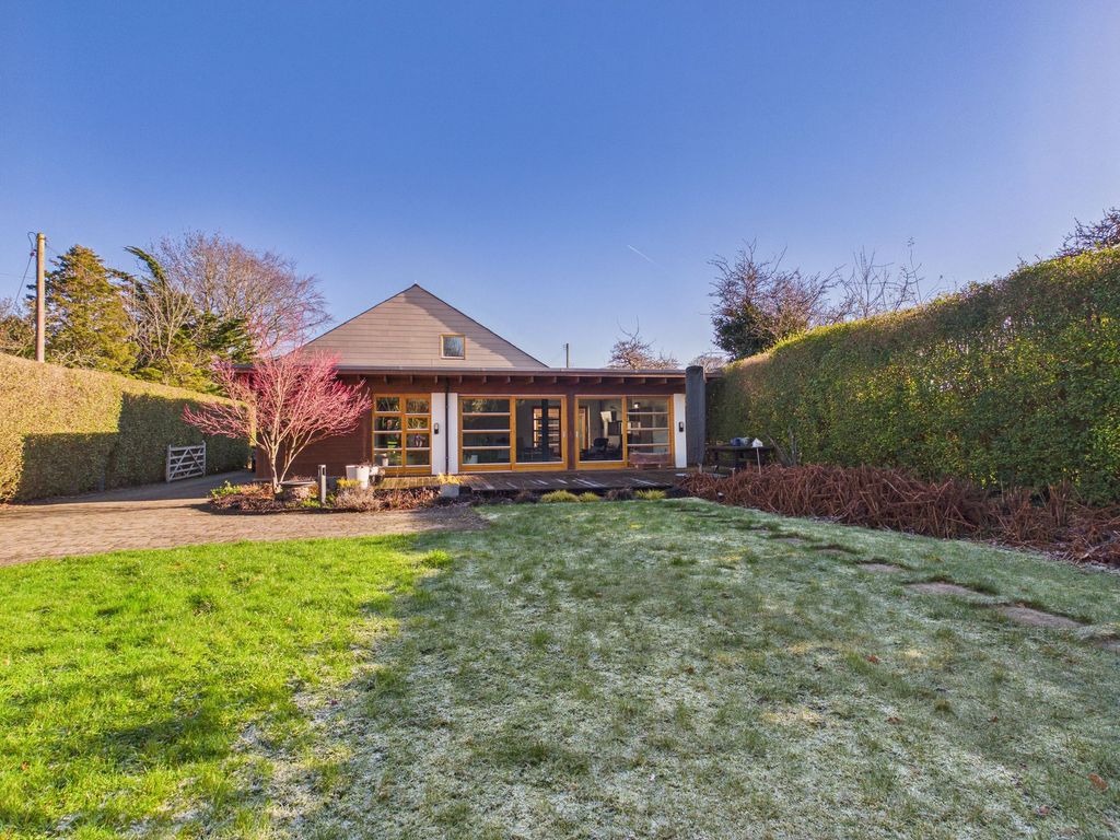 Property photo 1 of 20 External