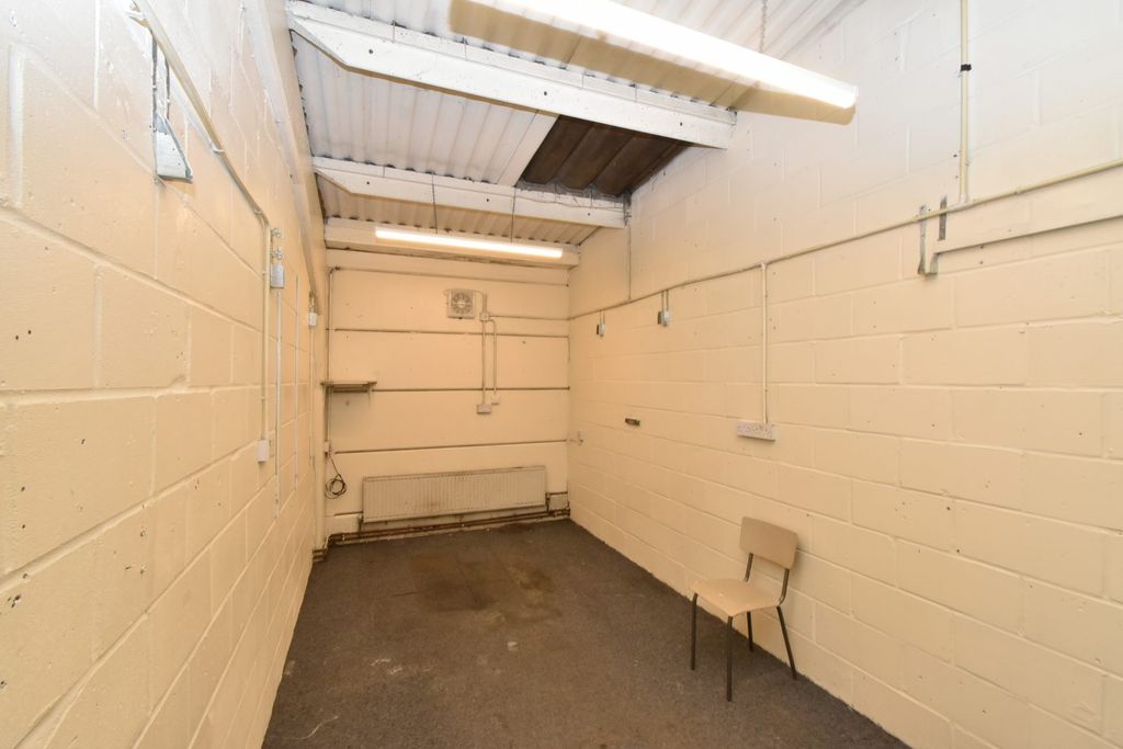 Property photo 1 of 5 Offices To Let – Stanley House, Stanley Avenue, Wembley Ha0 4Jb