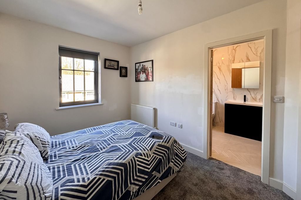 Additional image 10 of 2 bed flat for saleSamuel Wood Close, Glossop SK13