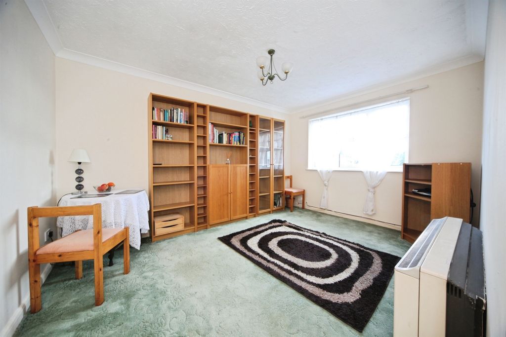 Property photo 3 of 7