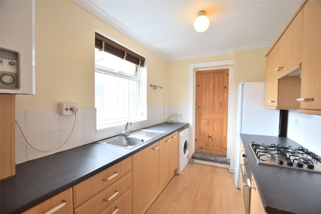 Property photo 1 of 9 Kitchen