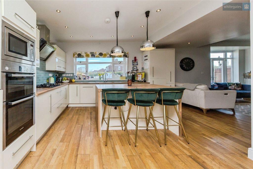 Property photo 3 of 22 Picture No. 03