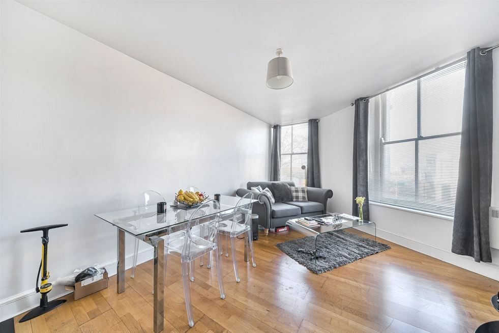 Property photo 3 of 8 Photo 9