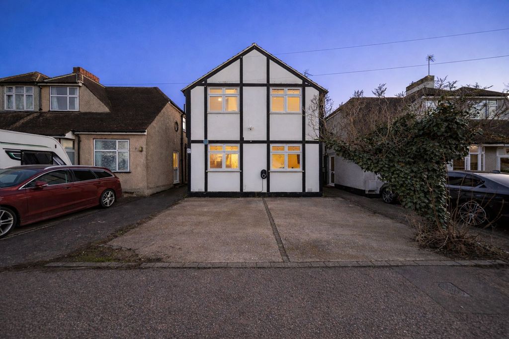 Property photo 1 of 25