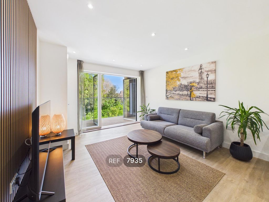 Property photo 2 of 18 Living Area