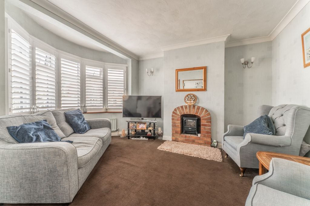 Property photo 2 of 11 5358333