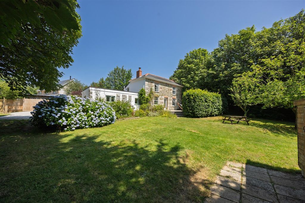 Property photo 1 of 26