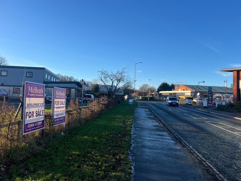 Property photo 3 of 3