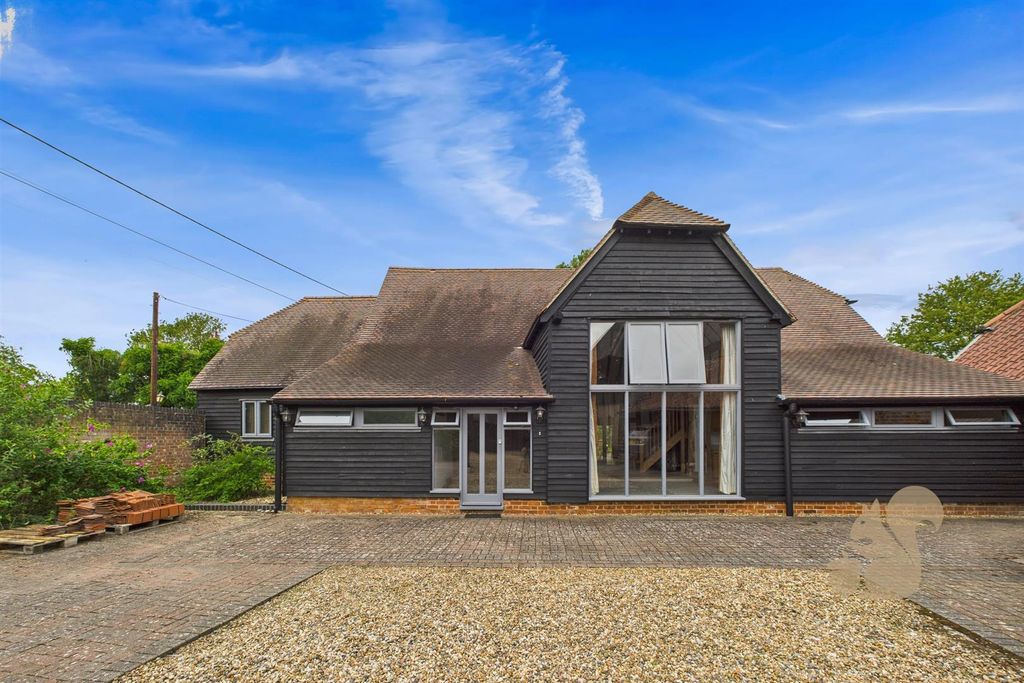 Property photo 2 of 27 Cam05287G0-Pr0126-Still032.Jpg