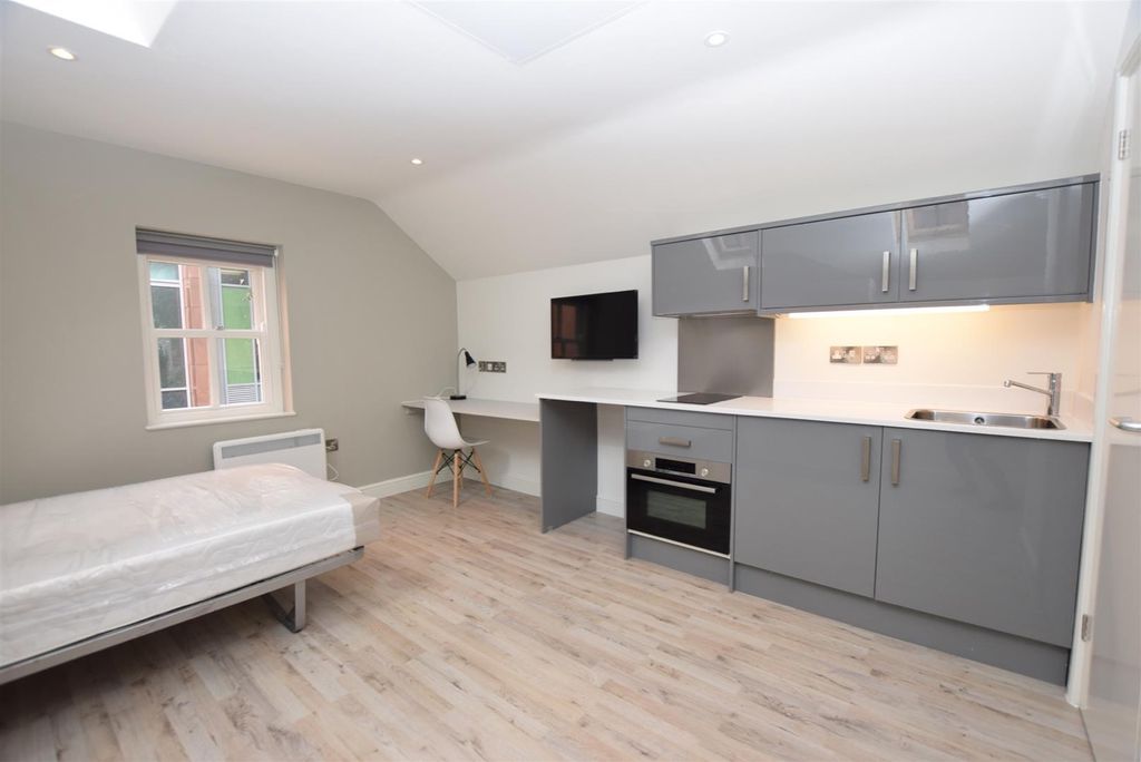 Property photo 2 of 7 2820363