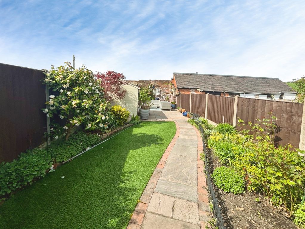 Property photo 3 of 25 Garden