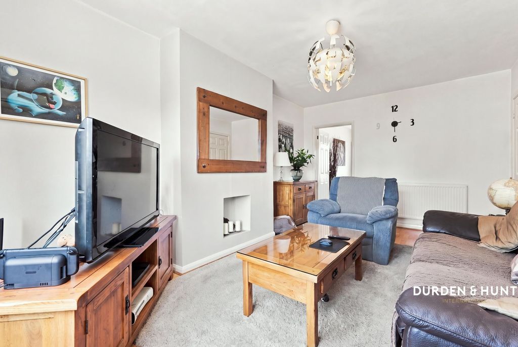 Property photo 3 of 17