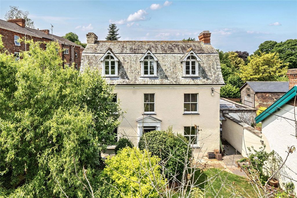 Property photo 1 of 18 1 - Picture No. 03