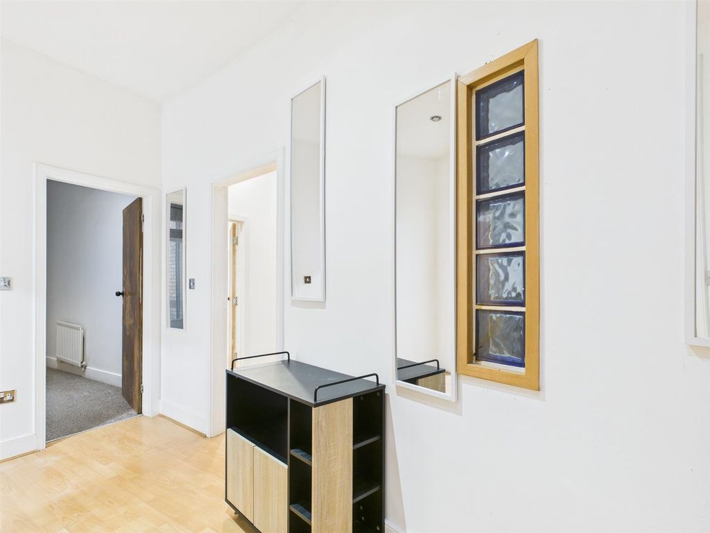 Property photo 2 of 13 Cam03604G0-Pr0184-Still003.Jpg