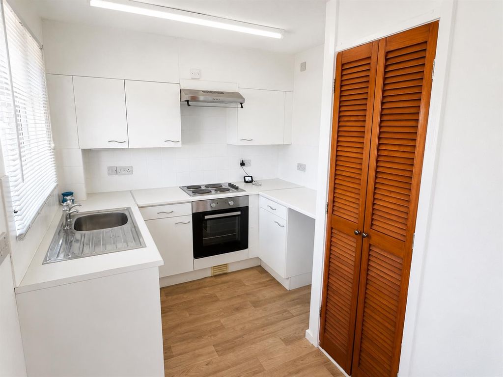 Property photo 3 of 6 For Sale By Aspire Residential | Pilgrims Terrace