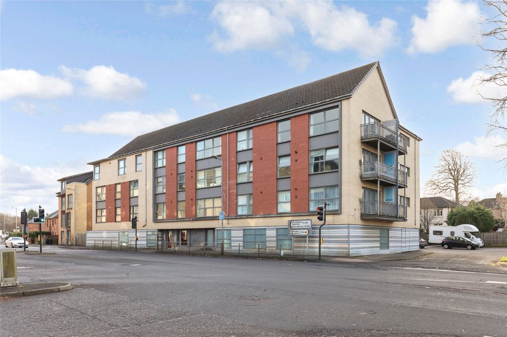 Property photo 1 of 21 Picture No. 01