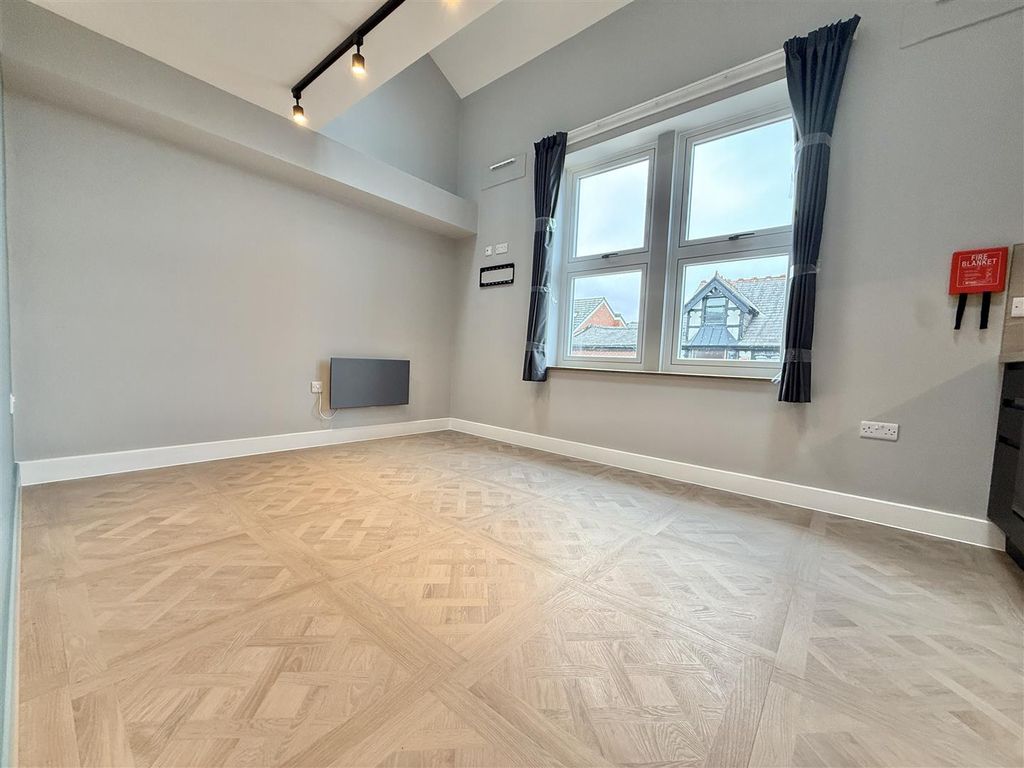 Property photo 3 of 8 Img_2310.Jpg