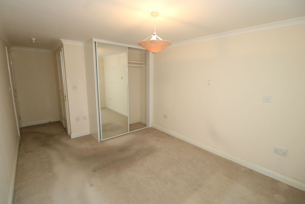 Additional image 5 of 2 bed flat for saleManor Road, Preston, Paignton TQ3
