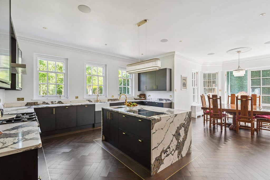 Additional image 5 of 8 bed detached house for saleHolbrook Lane, Chislehurst BR7