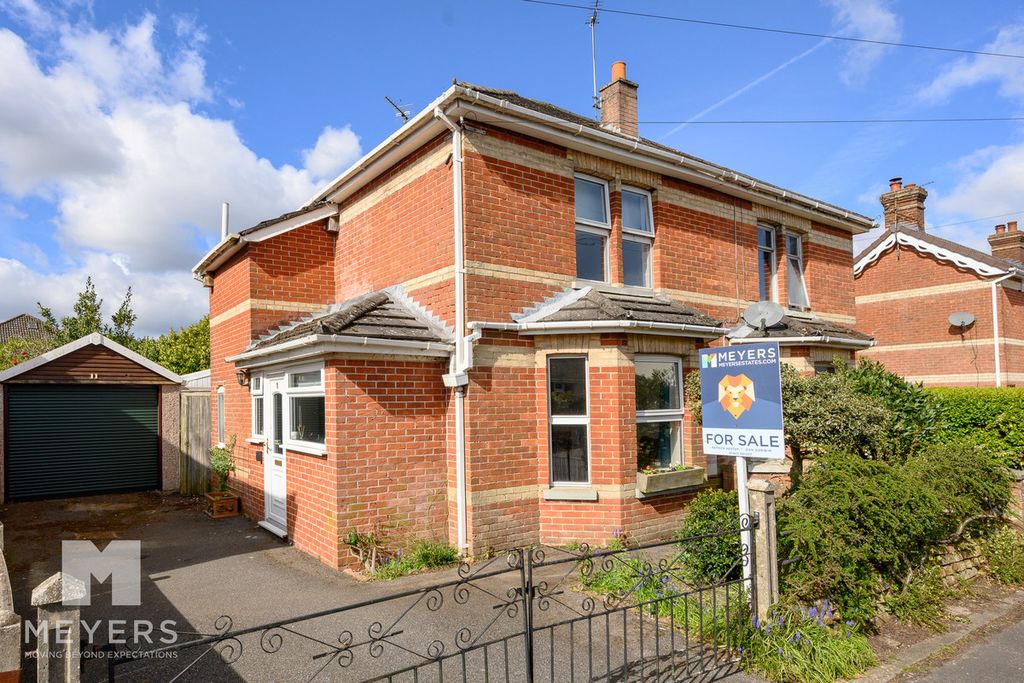 Property photo 1 of 19