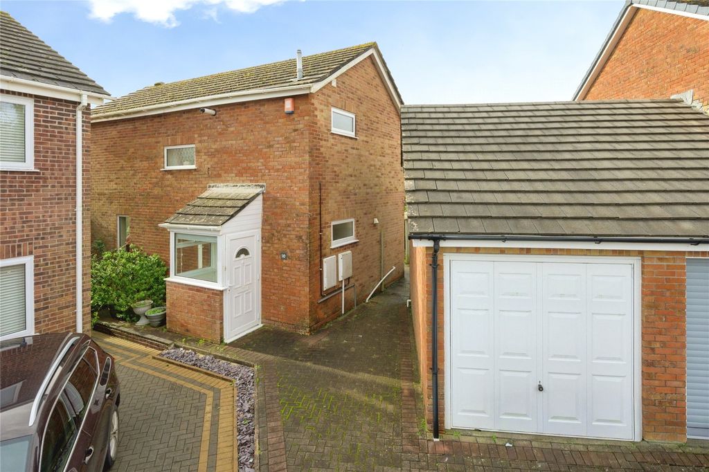 Property photo 1 of 17 Front Of House