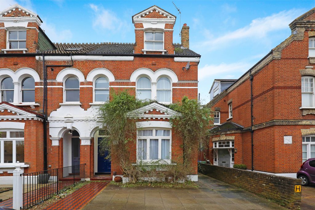 Property photo 1 of 13