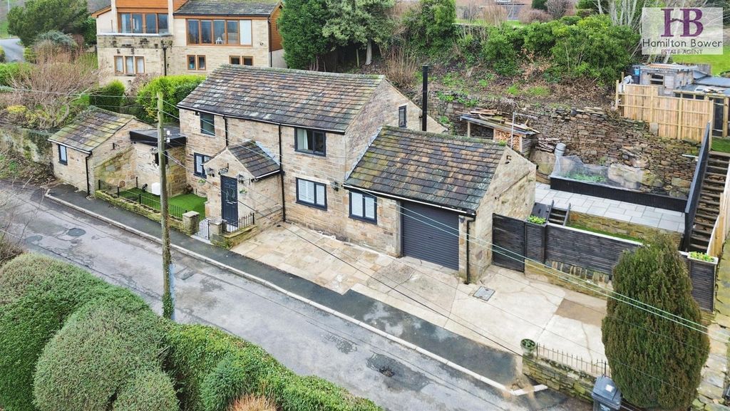 Property photo 1 of 22 External