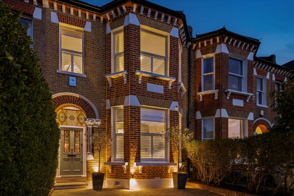 Property photo 1 of 20 Image