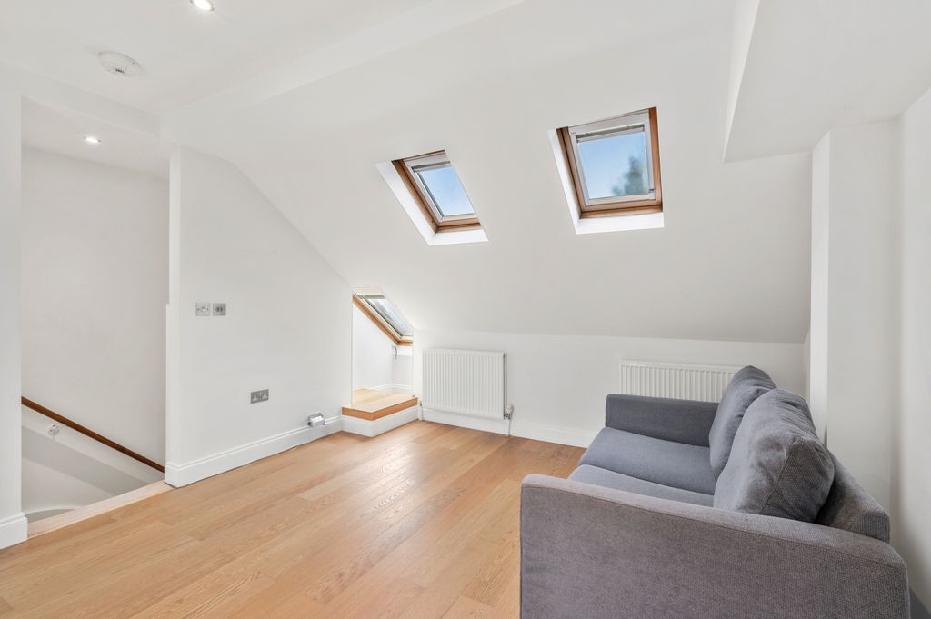 Property photo 1 of 10 Picture No. 05